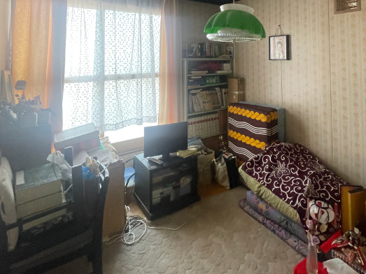 荷物が残ったままの部屋